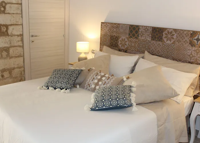 Konukevi Il Trappeto 4*