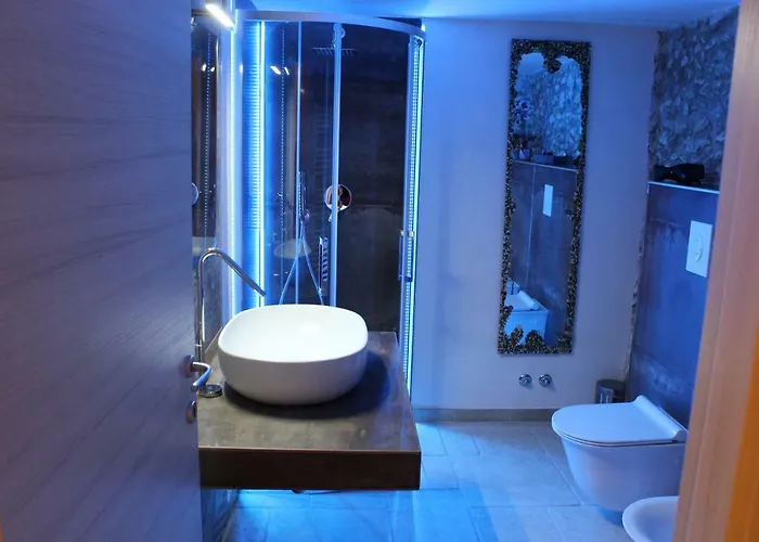 Konukevi Il Trappeto 4*